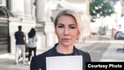 Алена Попова.