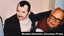 Мустафа Джемилев, Андрей Сахаров, декабрь 1986 г. Архив Мустафы Джемилева