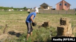 Мирное бистәсендә эшләүче кырымтатар егете