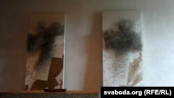 Так выглядаюць крыжы ў капліцы Бундэстагу