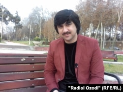 Муҳаммадрофеи Кароматулло.