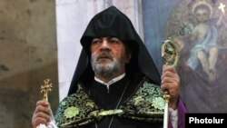 Предводитель Араратской патриаршей епархии ААЦ архиепископ Навасард Кчоян