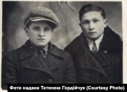 Брати Павлюки: Семен (ліворуч) і Григір (праворуч)