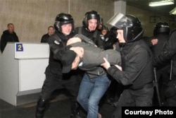 Вучэньні ў міжнародным аэрапорце «Барыспаль»