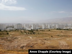 کناره‌های شهر عشق‌آباد