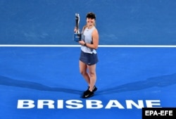 Еліна Світоліна після перемоги в жіночому фіналі турніру Brisbane International в австралійському Брісбені, 6 січня 2018 року