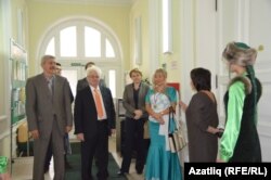 Кунакларны каршы алу