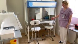 Лабораторія, де проводять тести на коронавірус у Празі