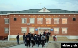 Әйтеке би кентіндегі 170-мектептің жаңа ғимараты. Қызылорда облысы, Қазалы ауданы, 18 қазан 2014 жыл.