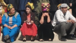 Diňle: Balkanly býujetçilerden edara binalaryny abatlamak üçin ýene pul toplanýar