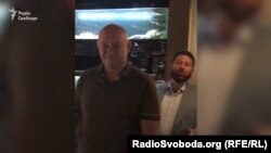 Журналісти помітили Коломойського в одному з ресторанів Києва в компанії його бізенс-партнера Боголюбова та депутатів «Відродження»