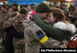 تهاجم روسیه به اوکراین/ آنها که رفتند و آنها که ماندند