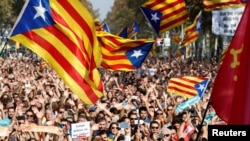 Каталонияда көз карандысыздыкты жактагандардын митинги. 27-октябрь, 2017-жыл