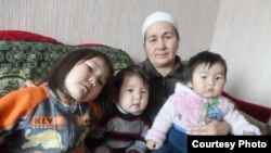 Орусияда эмгектенген кыргыз мигранттын үй-бүлөсү. 14-январь 2014