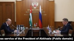 Аслан Бжания и Михаил Мурашко