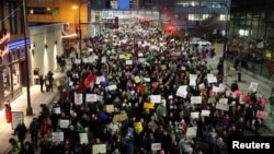 Президенттин иммиграциялык буйругуна каршы нааразылык акциясы, Миннесота, 31-январь 2017-жыл.