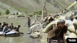 На таджикско-афганской границе