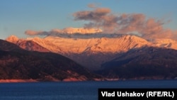 Токтогул суу сактагычы, 18-апрель, 2013