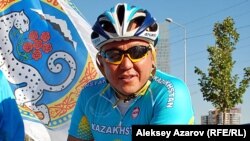 Бизнесмен Нурлан Смагулов также принял участие в велопробеге.