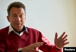 Петер Маурер