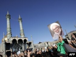 تصویری از تشییع جنازه آیت‌الله منتظری در سال ۸۸