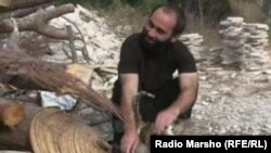 Шема -- Iабдаллахь Шишани,нохчо, бутт хьалха кхелхина тIамехь, цуьнан накъоста Шишани ал-ВалидиАбу Муслима Ю-Тюбехула тоьшалла дарехь.