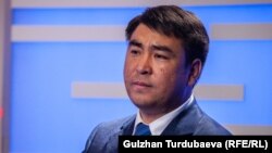 Жанарбек Акаев.