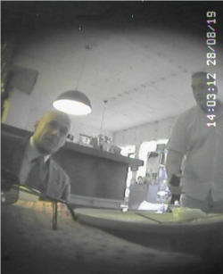 Під час розмов Денис Єрмак розповідає, що вони з Сергієм Шумським познайомились на війні