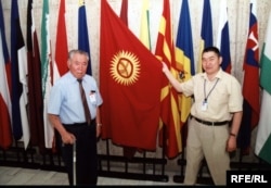 Азамат Алтай менен Прага шаарында. 05.6.2003.