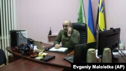 Голова Торецької міської військової адміністрації Василь Чинчик в Торецьку, Донецька область, квітень 2022 року