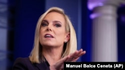 Кирстен Нилсен.