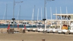 Diňle: Adamlar "Awazanyň" halk üçin 'ýapylmak ähtimallygyndan howatyrlanýar'