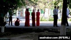 Türkmen ýaşlary (Illýustrasiýa suraty)