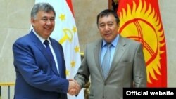 Муродалӣ Алимардон ва Абдураҳмон Маматалиев.Акс аз бойгонӣ