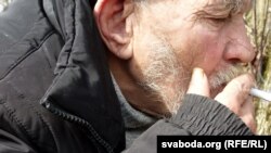 Двухмесячныя прыгоды Юры Іванавіч апавядаў, нетаропка зацягваючыся тытунём