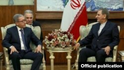 Iran - Iran’s First Vice-President Eshaq Jahangiri (R) meets with Armenian Minister for Energy Infrastructures Ashot Manukian in Tehran, 5Dec2016.