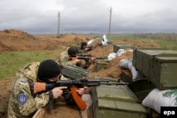 Позиції укранських військ поблизу Широкина, квітень 2015 року