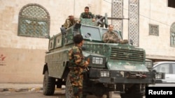 نیروهای نظامی یمن مدت‌هاست که درگیر جنگ با شبه‌نظامیان وابسته به القاعده‌اند