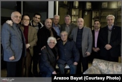 گلپا در حلقه برخی موسیقیدانان