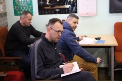 Андрій Хімічев (у центрі)