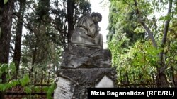 Кукійскія каталіцкія могілкі ў Тбілісі