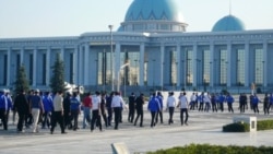 Diňle: Garaşsyzlygyň 34 ýyllygy: Kim näme pikir edýär?