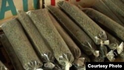 Насвай - популярная курительная смесь в Таджикистане