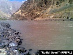 Марзи Тоҷикистон бо Афғонистон дар Бадахшон.