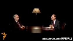 Պրոֆեսոր Ժիրայր Լիպարիտյանը և «Ազատություն» ռադիոկայանի հայկական ծառայության տնօրեն Հրայր Թամրազյանը: