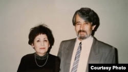 С супругой Манзурой Якубовой