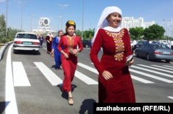 На адкрыцьці помніка.