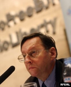 Düýbi Britaniýada ýerleşýän "Methinks" energiýa howpsuzlygy boýunça barlag merkeziniň bilermeni Jon Roberts. Arhiw suraty.