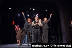 З рэпэтыцыі спэктакля «Час сэканд-хэнд» у Нацыянальным акадэмічным драматычным тэатры імя Горкага