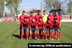 «Академия-Лидер» футболдук клубу «Дордой» командасы менен беттеш алдында. 7-апрель, 2019-жыл.